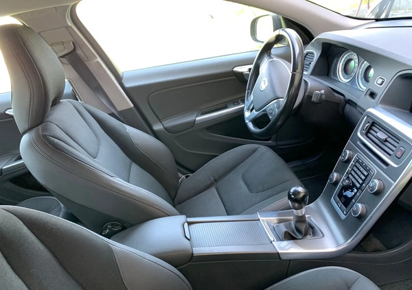 Volvo S60 cena 30000 przebieg: 195000, rok produkcji 2011 z Strumień małe 277